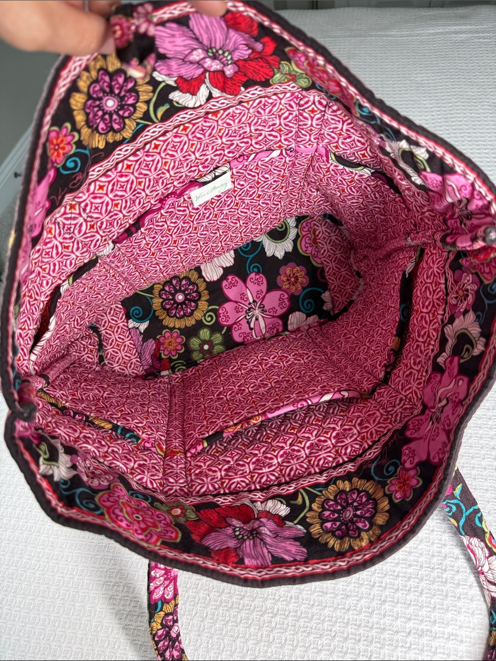 Vera Bradley quilted tote in pink Mod Floral pattern with matching small wallet - Picture 10 of 15